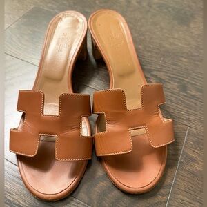 Hermes Gold Oasis Sandal 100% Authentic